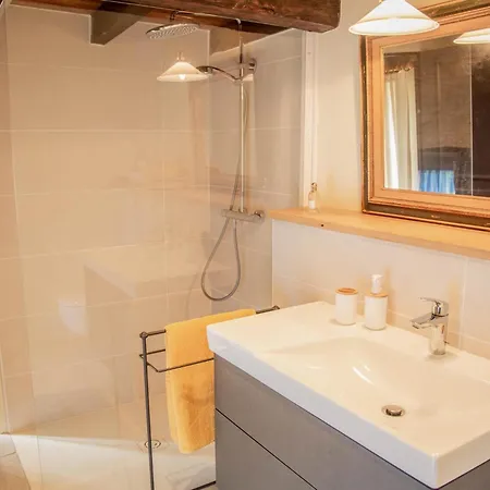 Les Follets 別荘 *